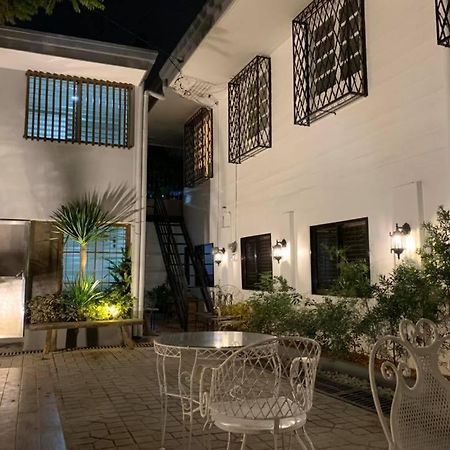 Courtyard Hotel Pasay Exteriér fotografie