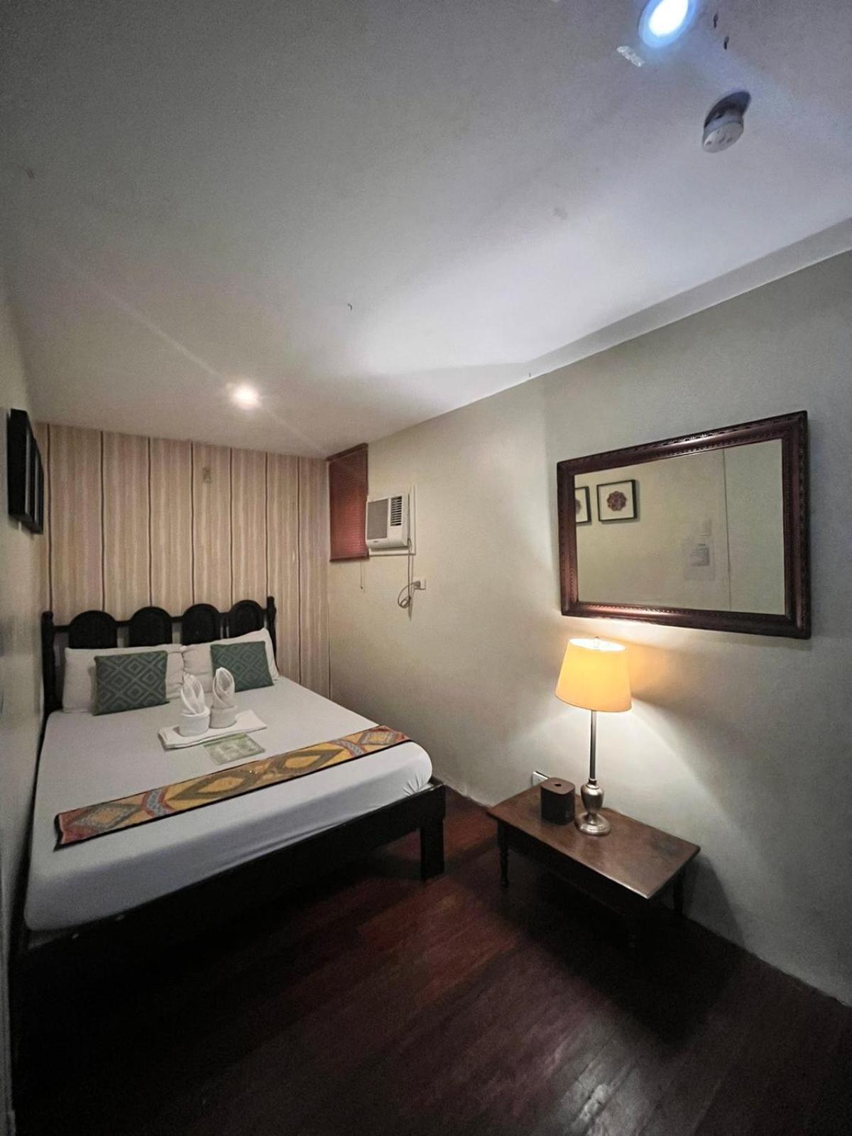 Courtyard Hotel Pasay Exteriér fotografie